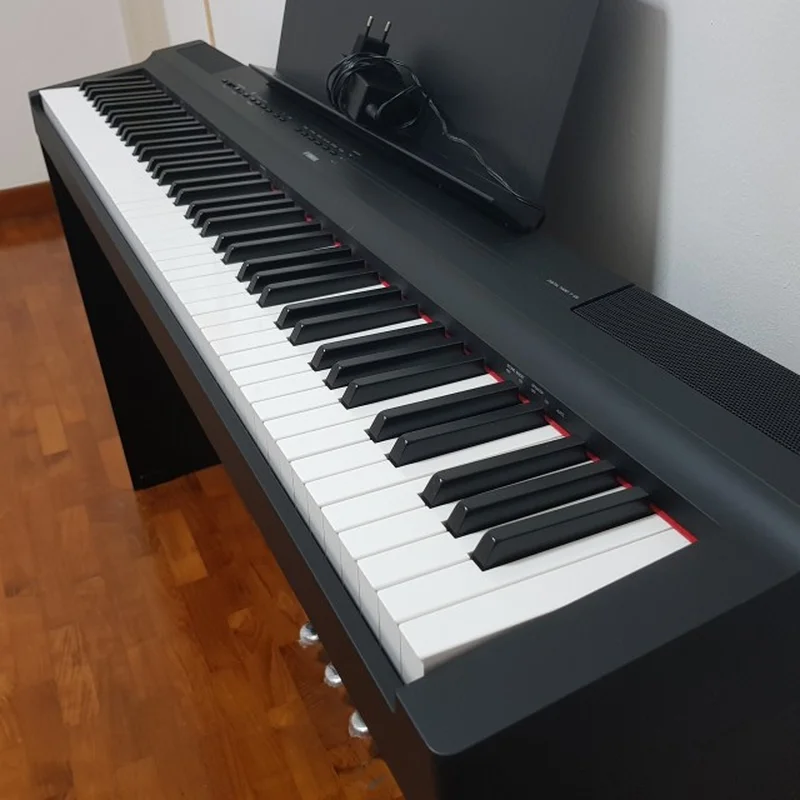 YAMAHA P-125 BK (USED)