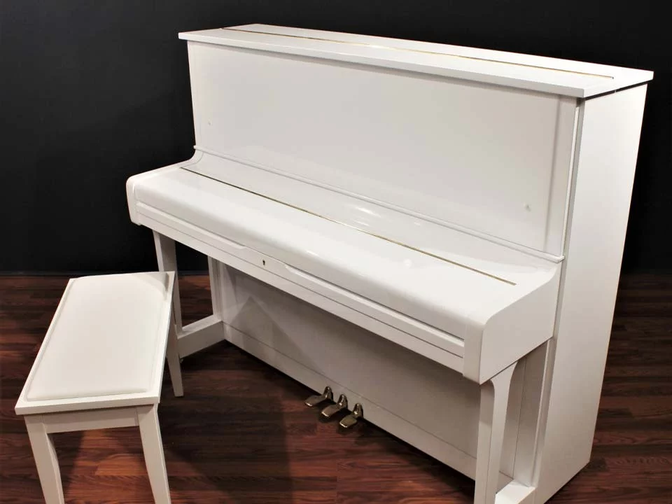 YAMAHA U1 Wh