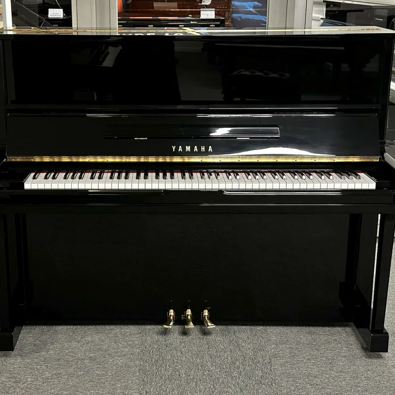 YAMAHA U10 WnC