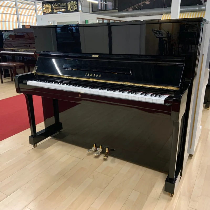YAMAHA U1E Wn