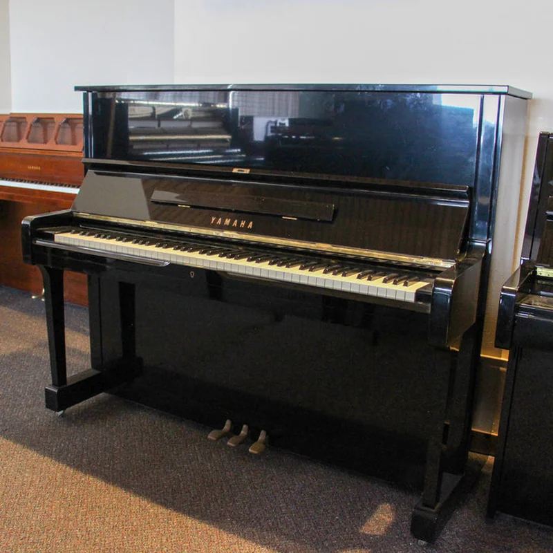 YAMAHA U1H