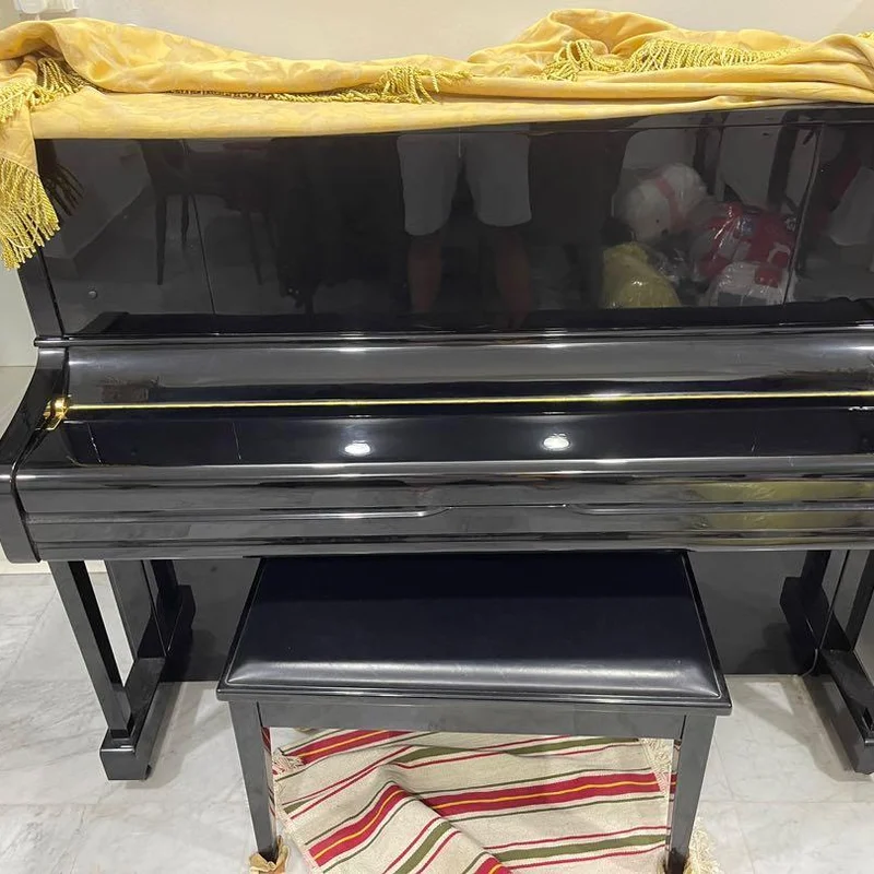 YAMAHA U1J PE (USED)