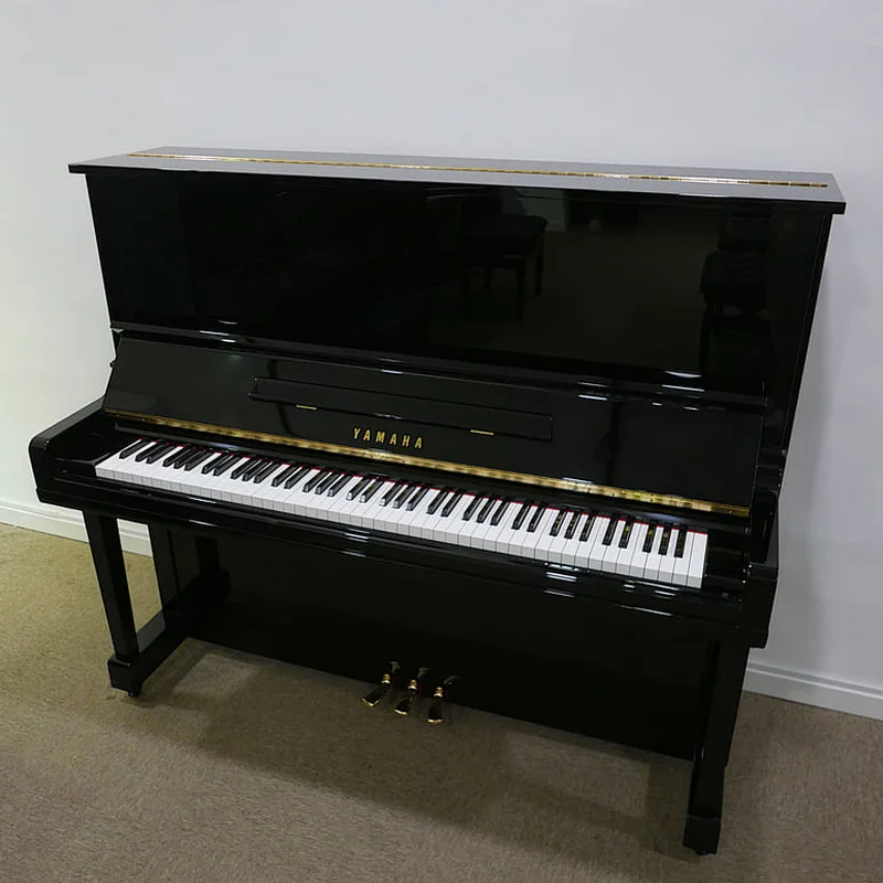 YAMAHA U30 WN