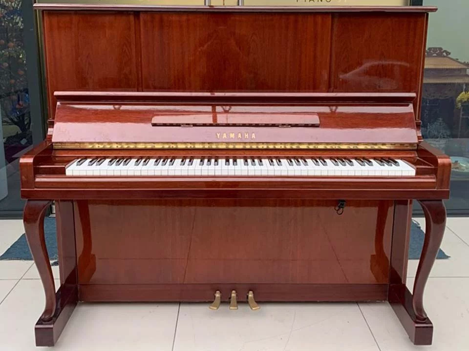 YAMAHA U30MhC