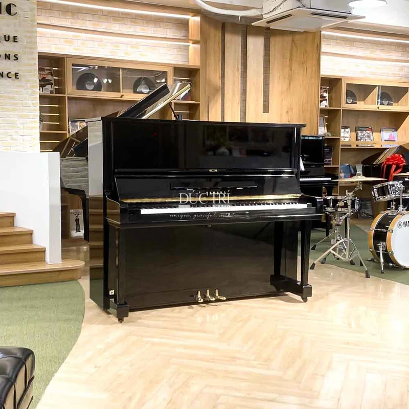 YAMAHA U3C Mh