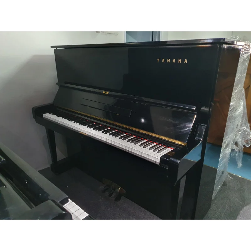 YAMAHA U3C Mh