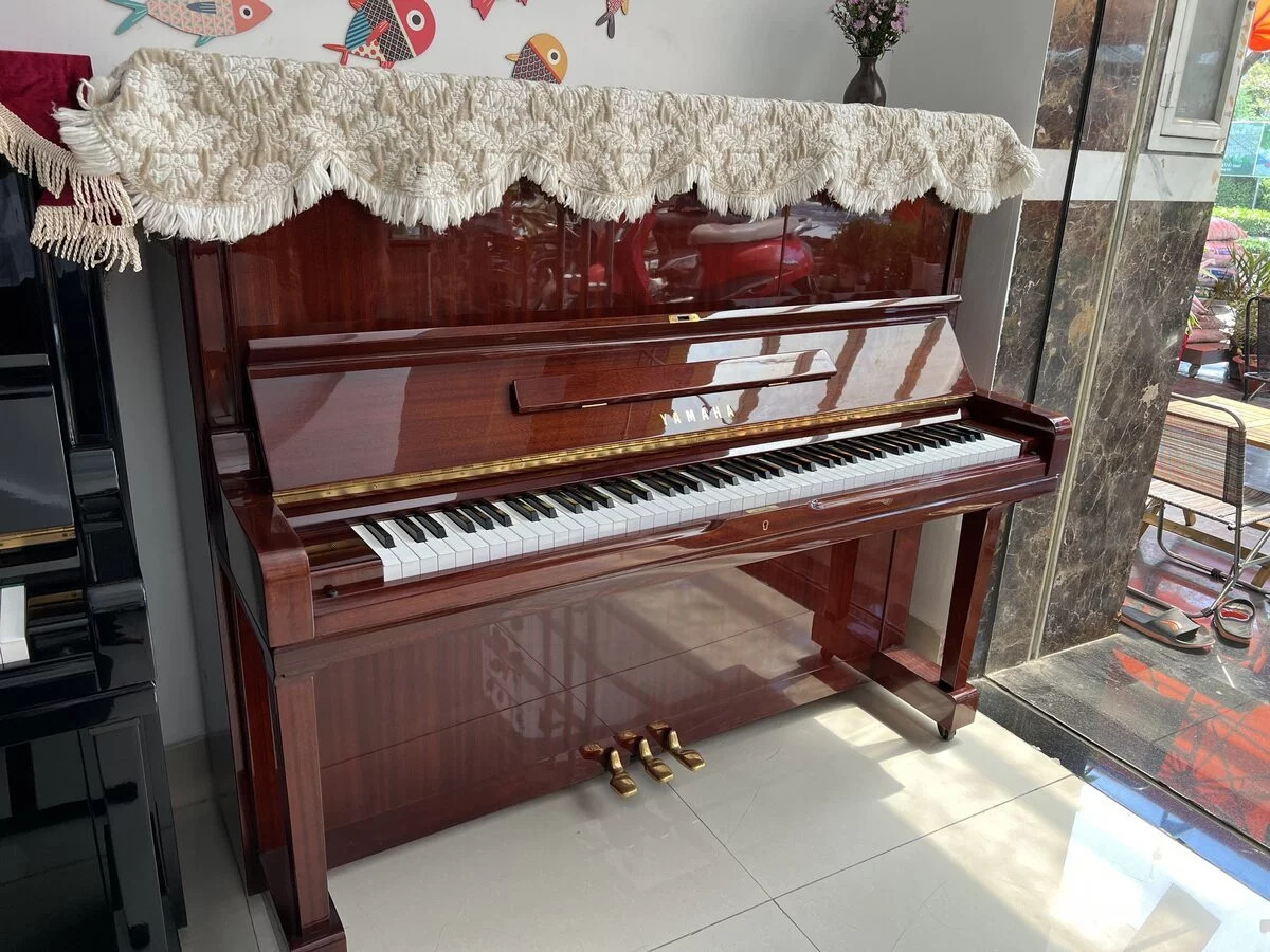 YAMAHA U3E Mh