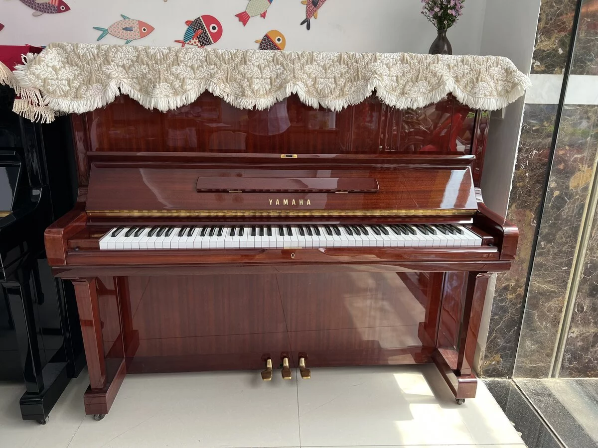 YAMAHA U3E Mh