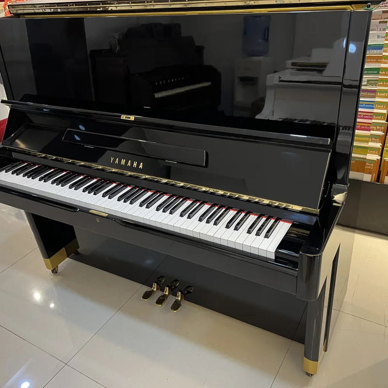 YAMAHA U5 WH