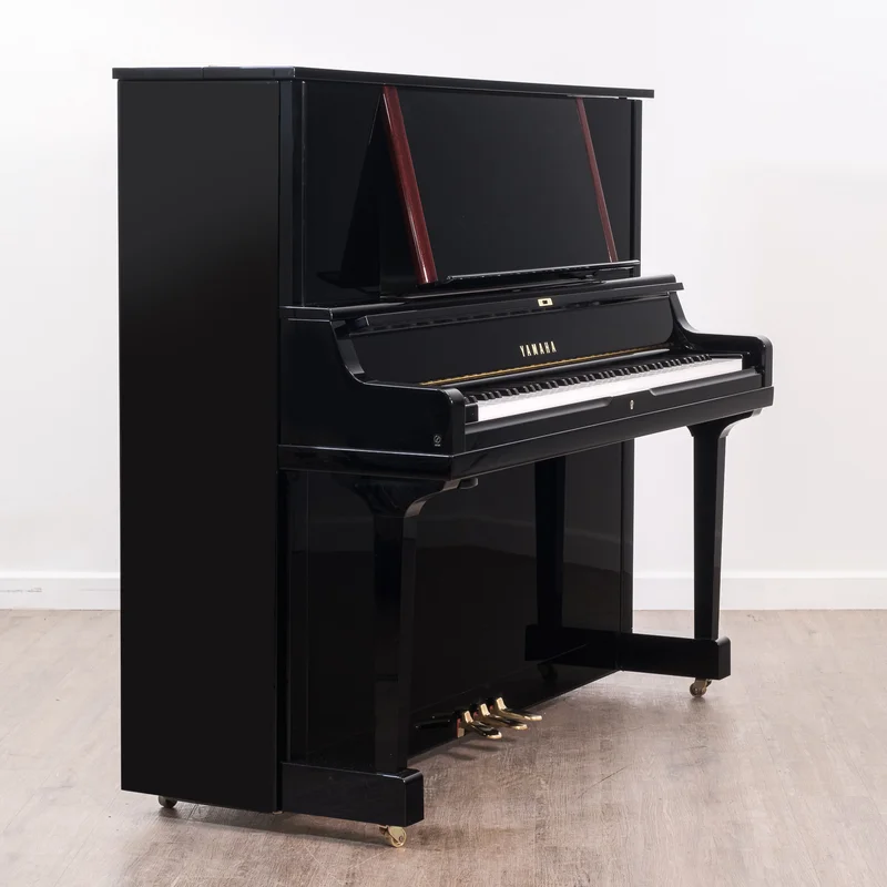 YAMAHA U5 WH