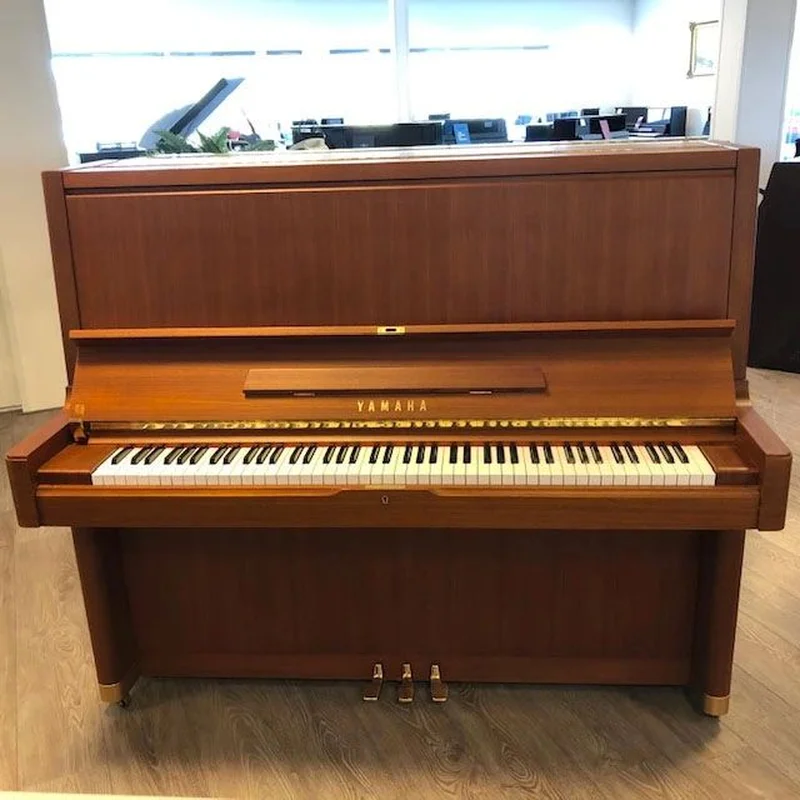 YAMAHA U7H