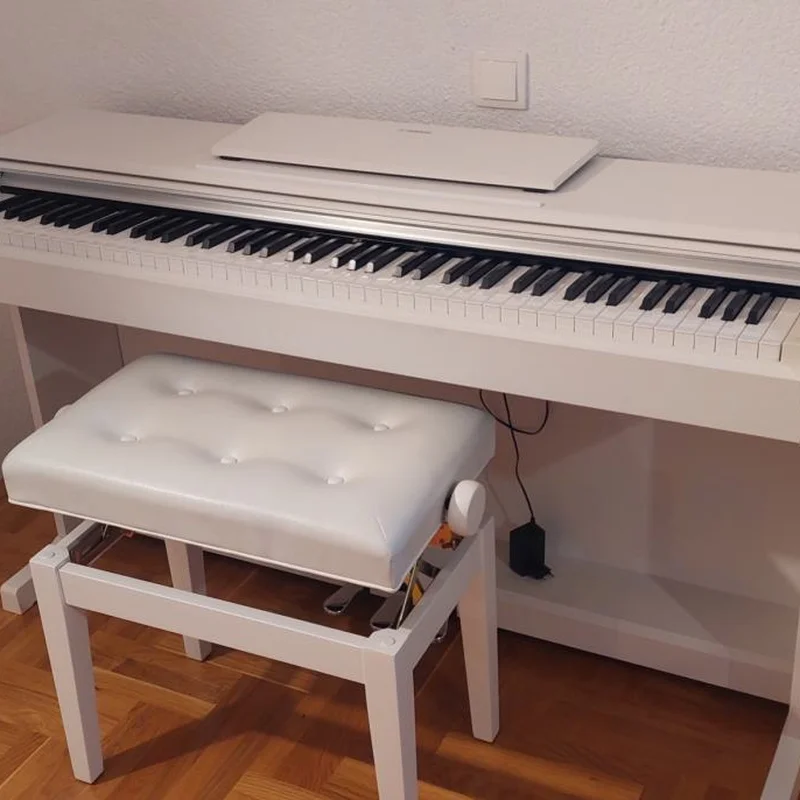 YAMAHA YDP-144 WH (USED)