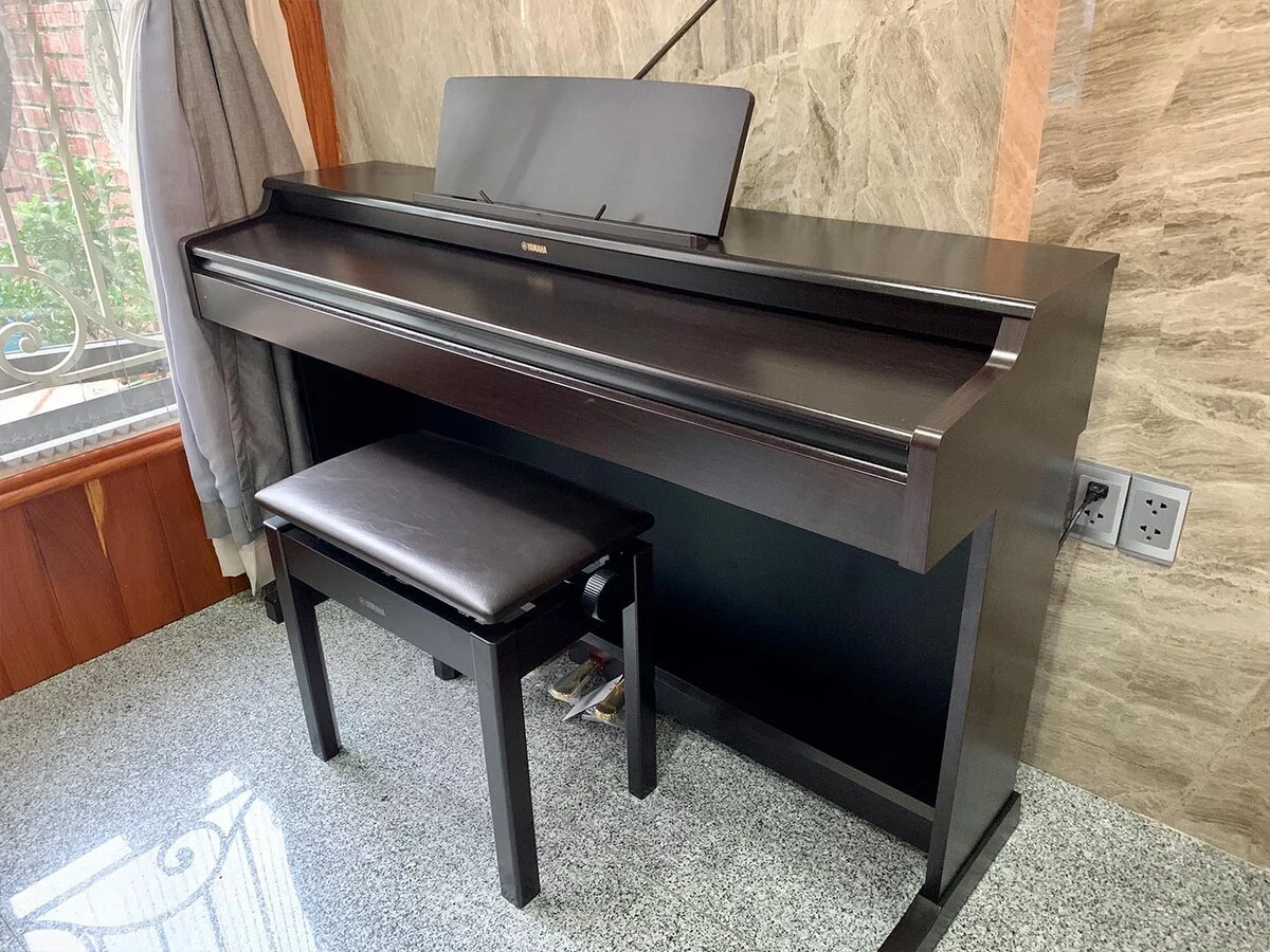 YAMAHA YDP-164 R