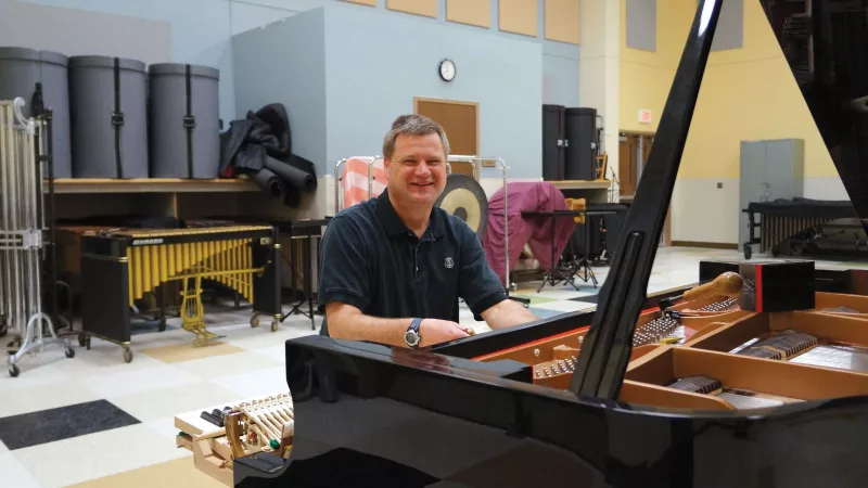 Đặt Piano Ở Đâu Trong Nhà: Tối Ưu Âm Thanh, Bảo Vệ Tuổi Thọ & Hài Hòa Phong Thủy