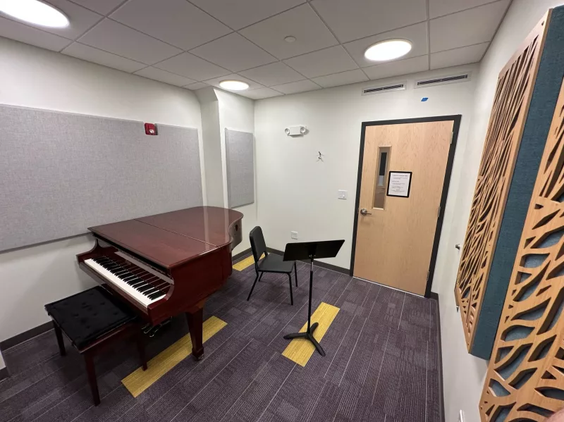 Phá Mã "Mật Thư" Cảm Xúc: Bí Quyết Đọc Sheet Nhạc Piano "Vượt Trội" Hơn Đánh Đoạn