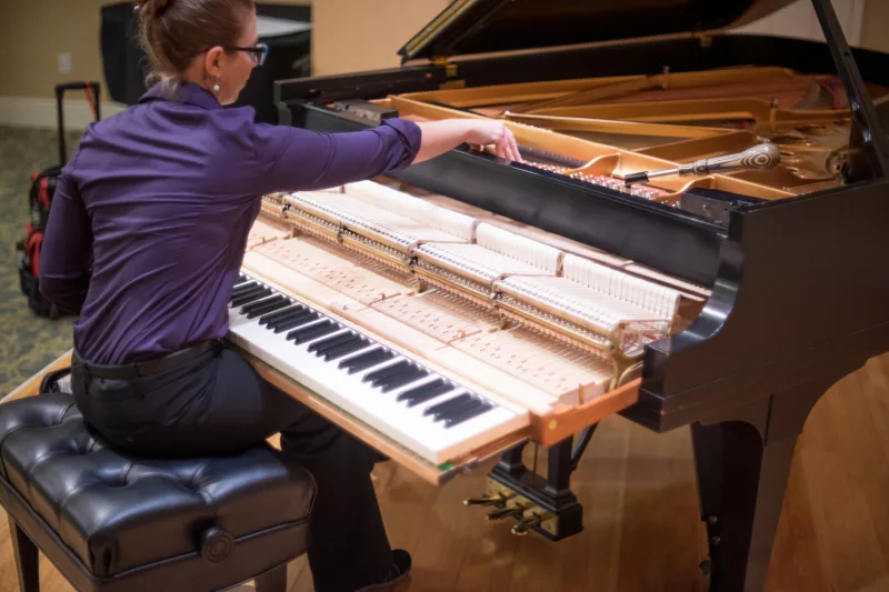 Phân tích "Kẻ Thù Thầm Lặng": Tiếng ồn xung quanh ảnh hưởng thế nào đến chất lượng âm thanh piano & giải pháp giảm thiểu hiệu quả