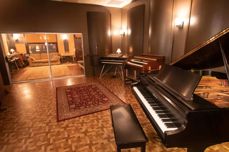 Đàn piano chất lượng cao