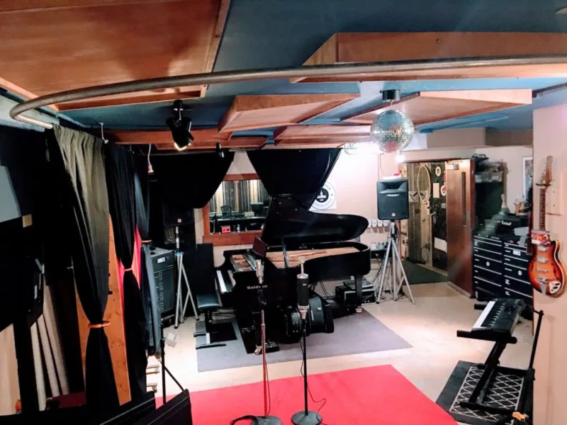 Hồi sinh "Linh hồn trăm năm": Quy trình phục chế piano cổ, từ A đến Z, cho âm thanh và vẻ đẹp vượt thời gian