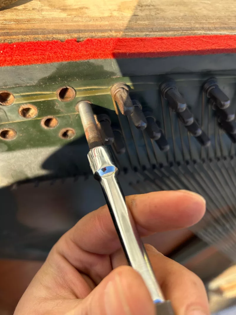 Chi tiết piano cao cấp tại Hải Dương