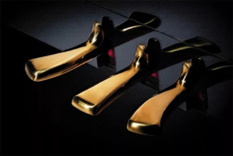 Chi tiết piano cao cấp tại Quảng Bình