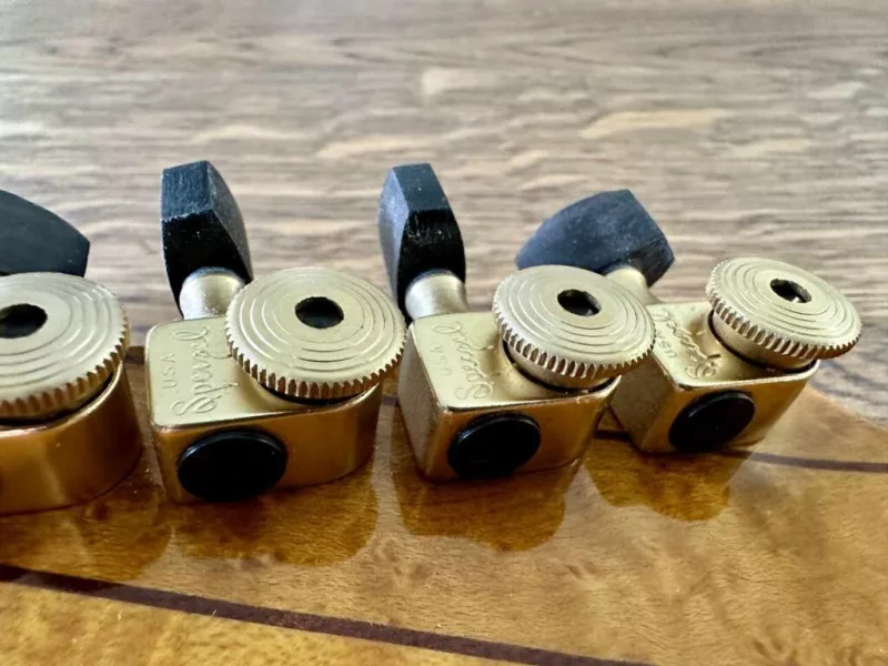 Chi tiết piano cao cấp tại Tuyên Quang