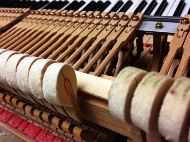 Chi tiết piano cao cấp tại Yên Bái