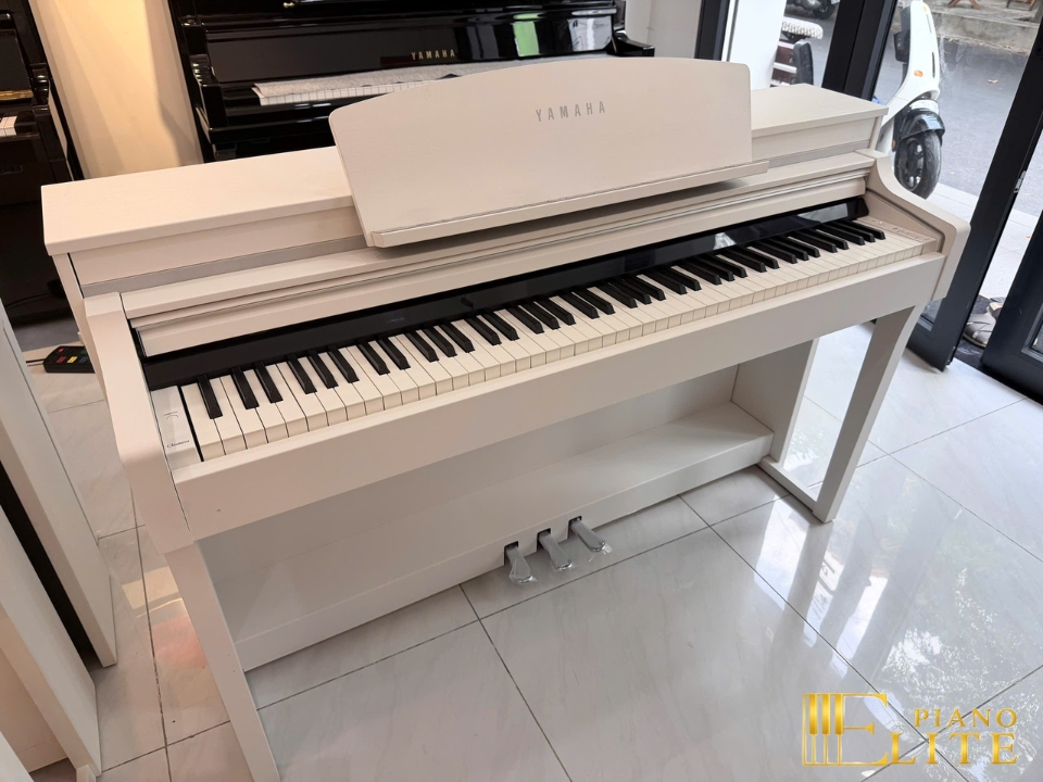 YAMAHA CSP-170 WH (USED)