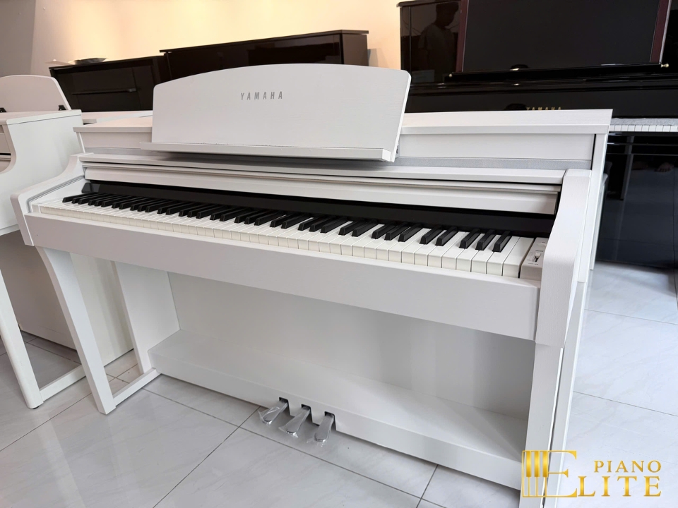 YAMAHA CSP-170 WH (USED)