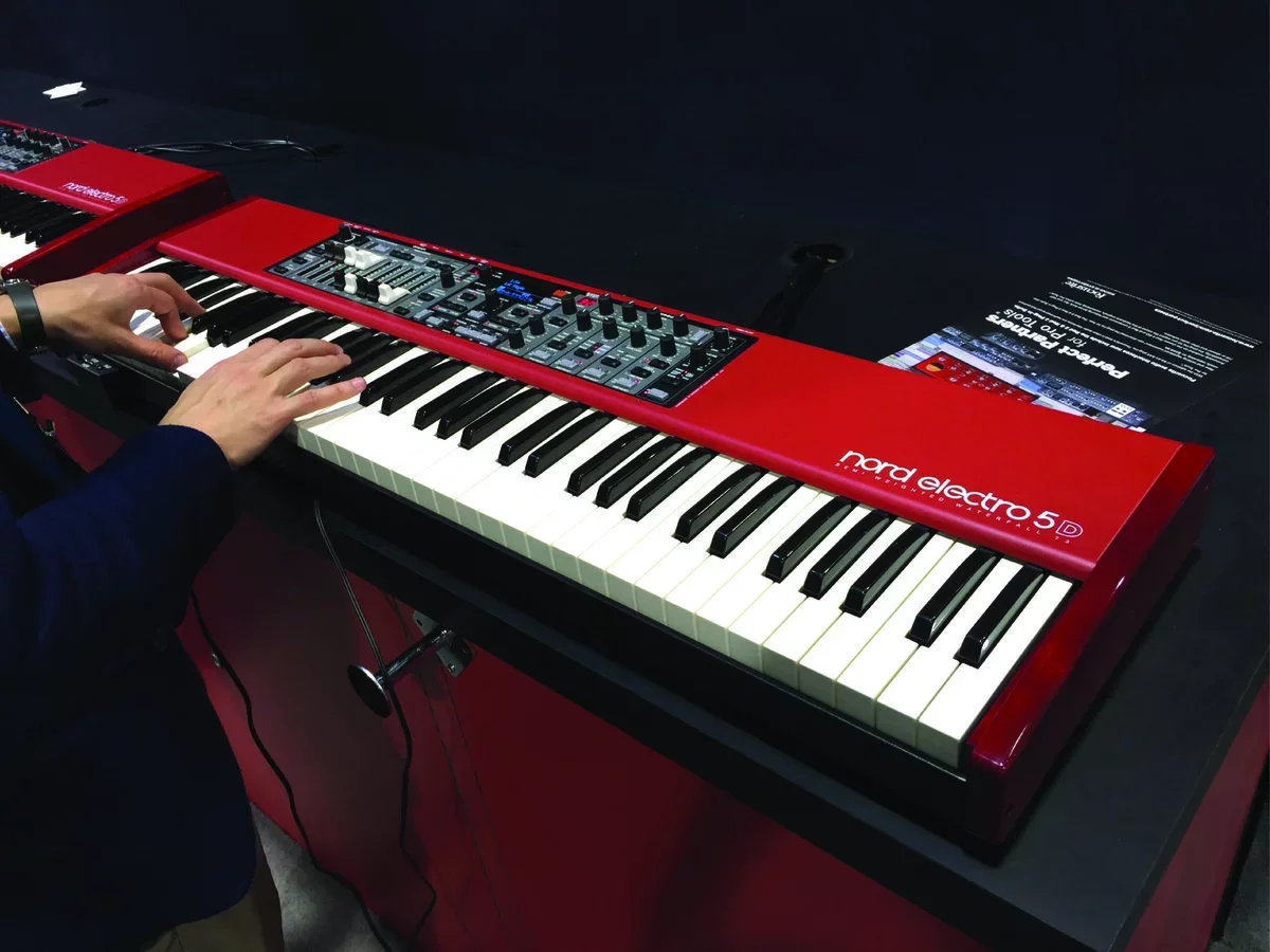 Reviews NORD ELECTRO 5D 61