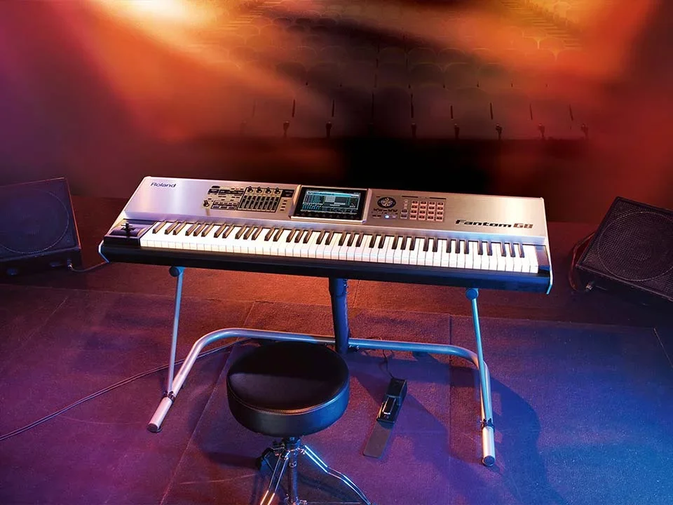 ROLAND FANTOM G8 - Chi tiết 1