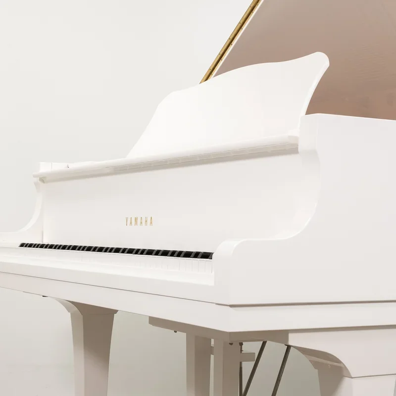 YAMAHA C2 WH Seri 5 - Chi tiết 2