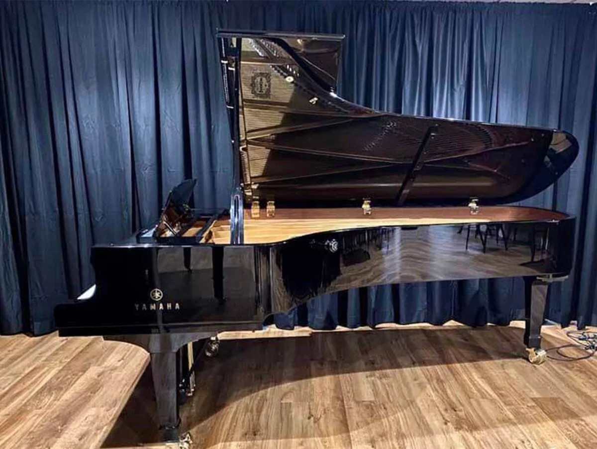 Reviews YAMAHA CFIIIS