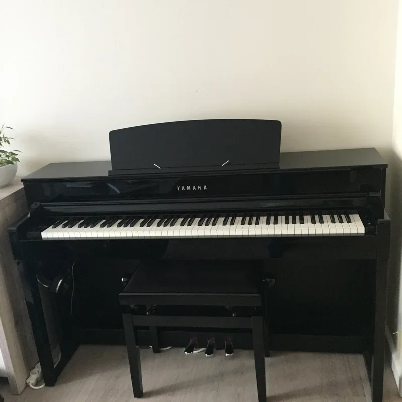 YAMAHA CLP-545 B - Chi tiết 2