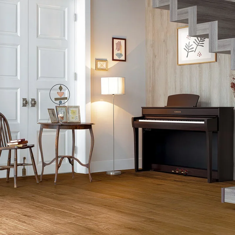 YAMAHA CLP-735 B - Chi tiết 1