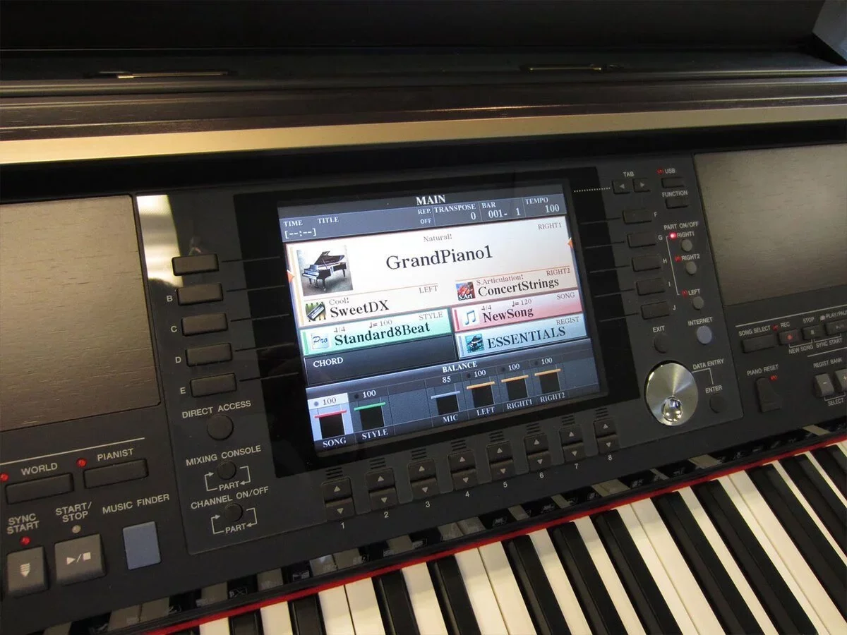 YAMAHA CVP-503 R - Chi tiết 1