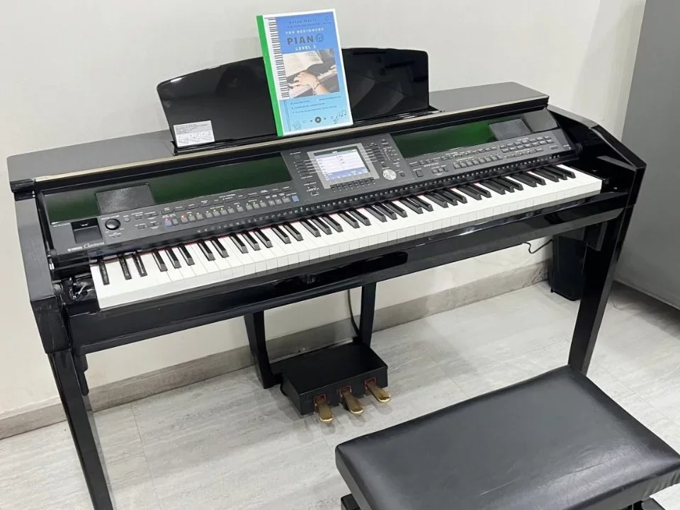 YAMAHA CVP-505 PE - Chi tiết 1