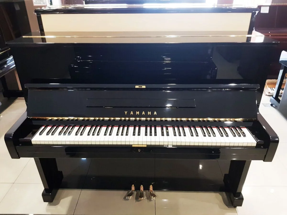 YAMAHA U1E - Chi tiết 2