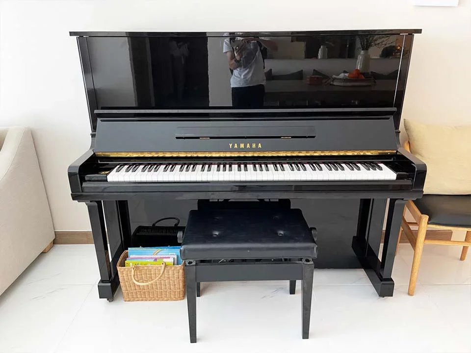 YAMAHA U30BL - Chi tiết 1