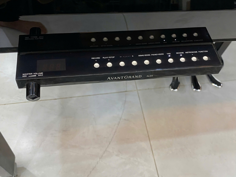 AVANT GRAND N3X (USED)