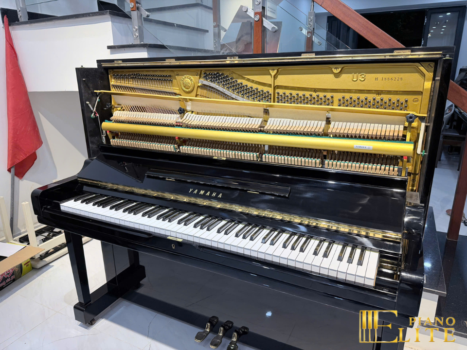 YAMAHA U3H - Seri 1