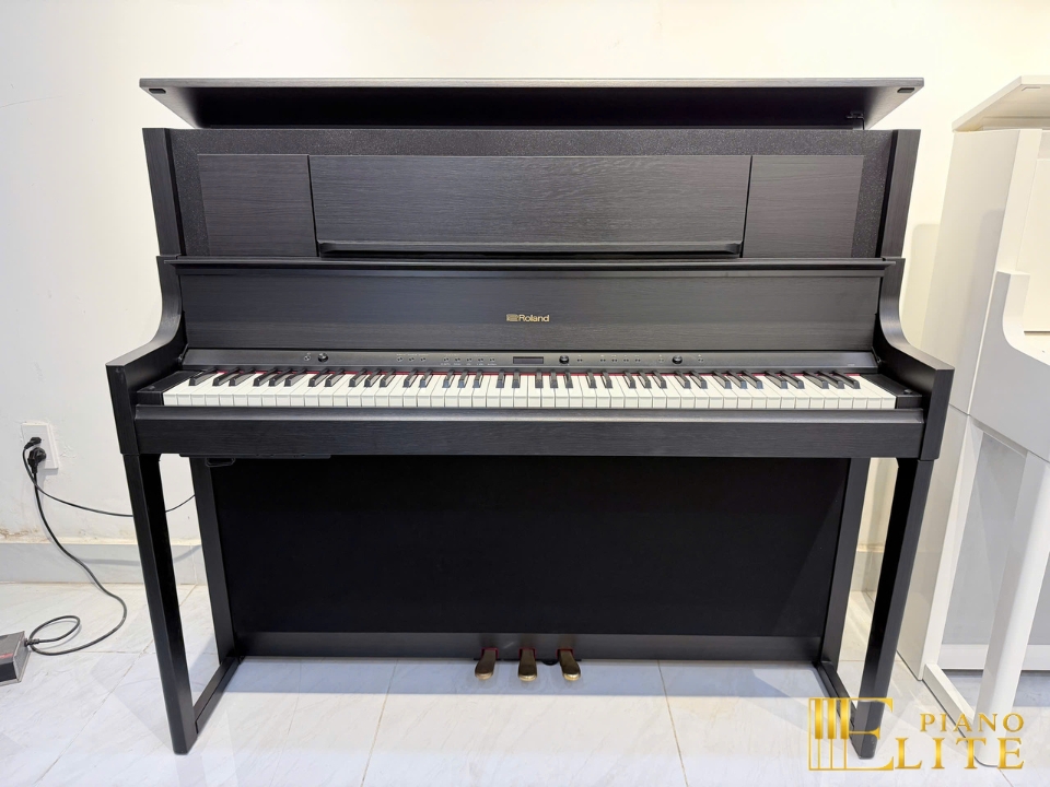 ROLAND LX-708 CB (USED)