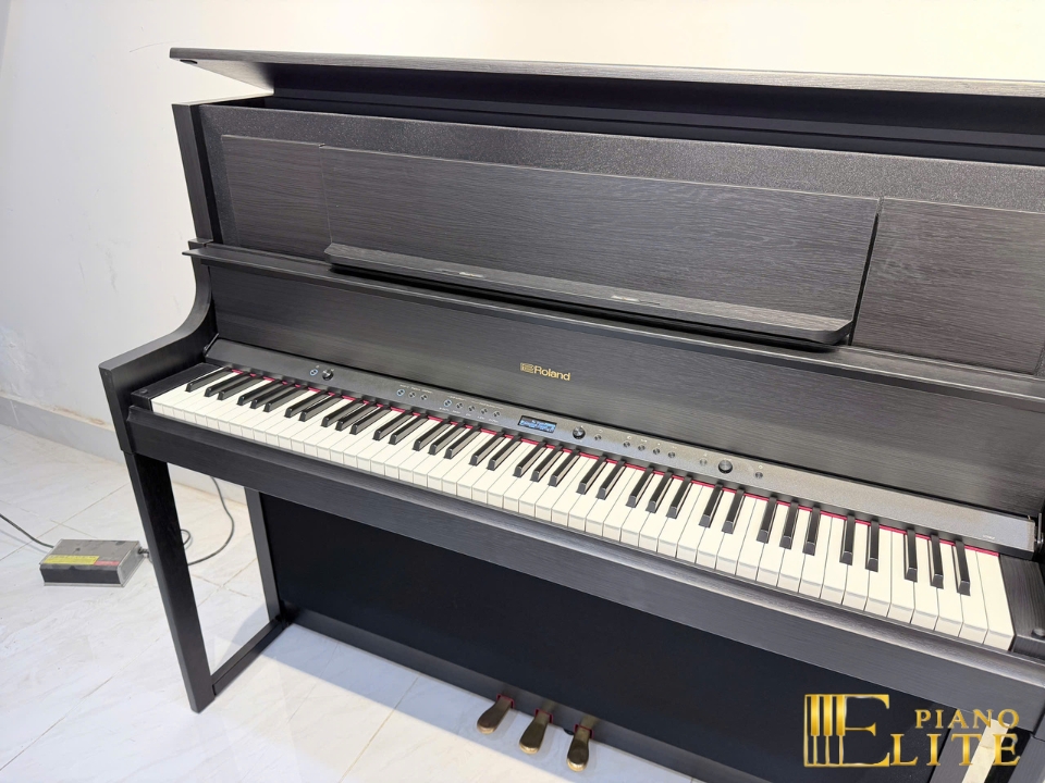 ROLAND LX-708 CB (USED)