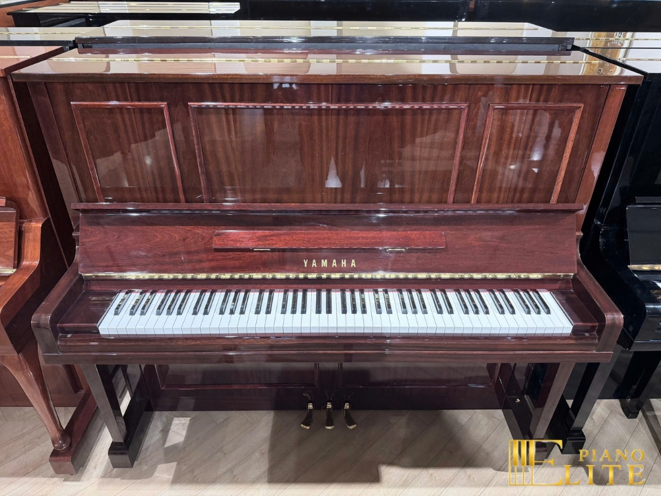 YAMAHA U30Sa
