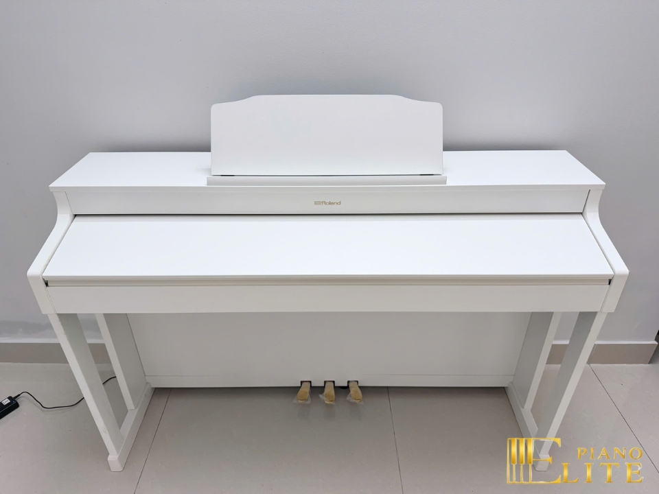 ROLAND HP-603 WH