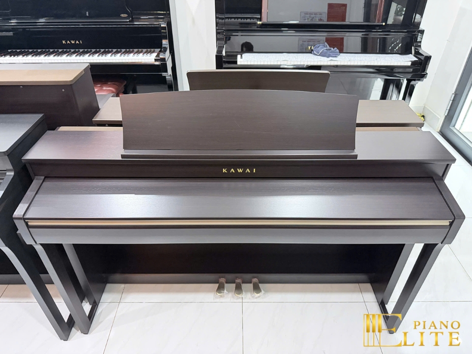 KAWAI CN37 R