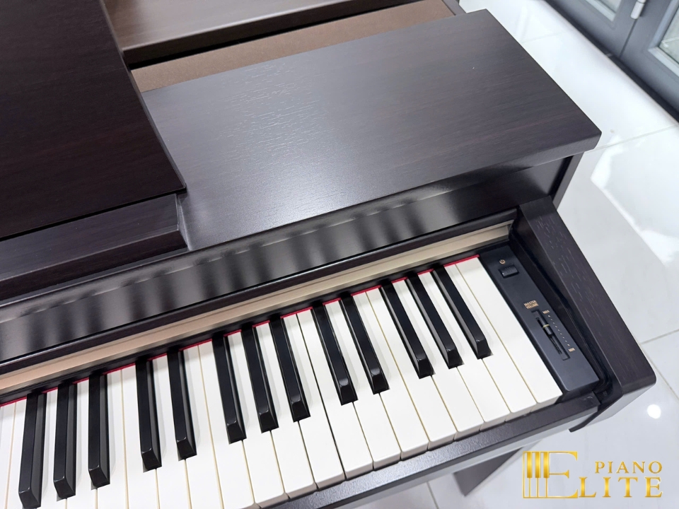 KAWAI CN37 R