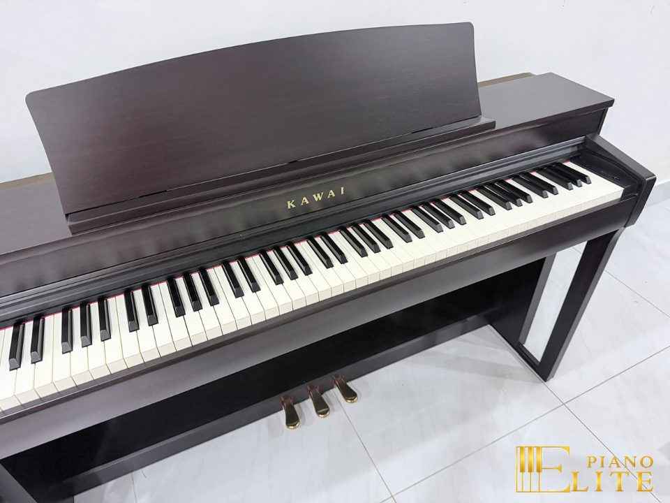 KAWAI CN39 R