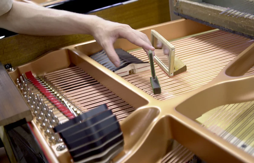 Linh kiện sửa chữa piano chính hãng