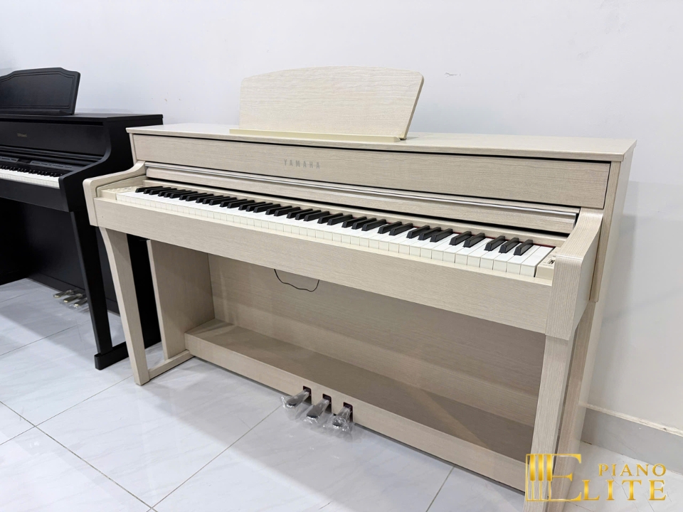 YAMAHA CLP-635 WA