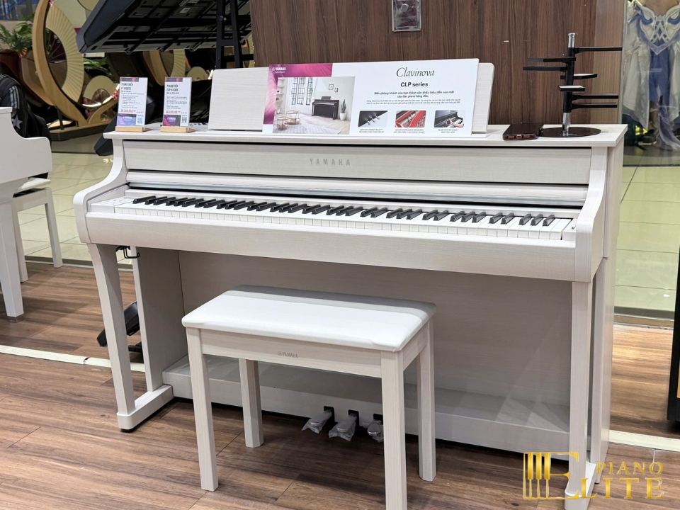YAMAHA CLP-845 WB